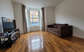 Stunning 1 Bedroom Apartment In London